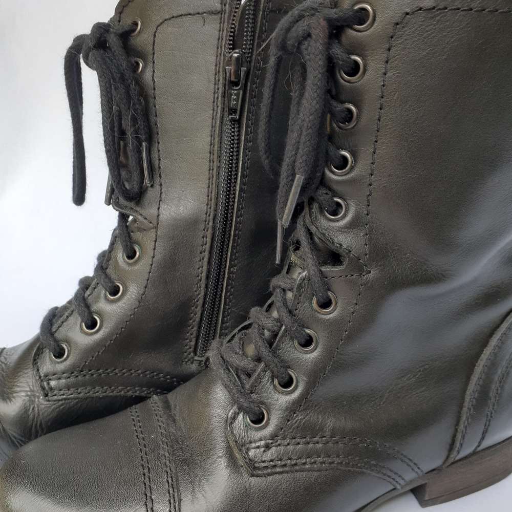 Steve Madden lace up boot.
